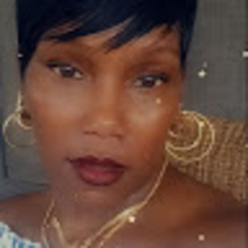 Meet your Posher, Stacy